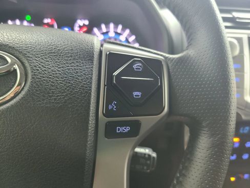 Used 2017 Toyota 4Runner Limited AWD/4WD image 32