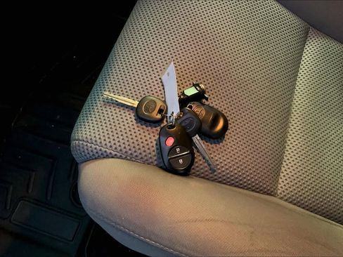 Used 2014 Toyota Tacoma 4x4 Double Cab w/ TRD Sport Package image 14