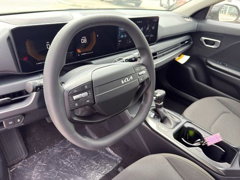 New 2026 Kia K4 LX image 25