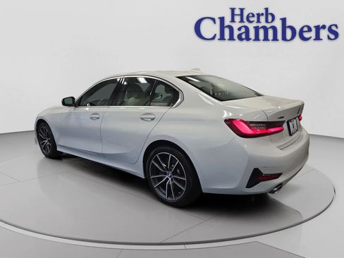 Used 2022 BMW 330i xDrive Sedan w/ Driving Assistance Package image 3