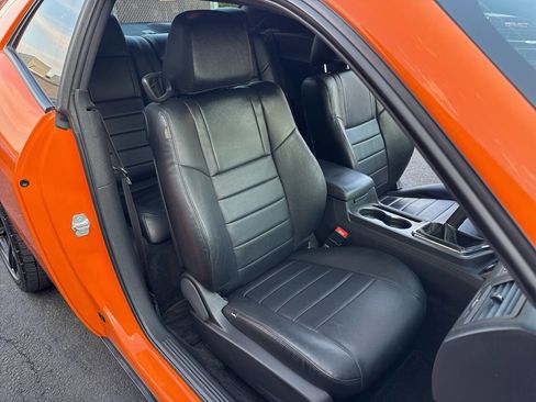 Used 2014 Dodge Challenger R/T image 33