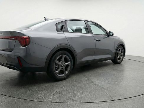 Used 2025 Kia K4 FWD image 9