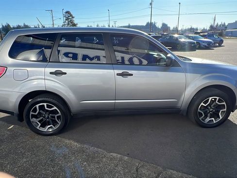 Used 2009 Subaru Forester 2.5X w/ Popular Equipment Group 1A image 4