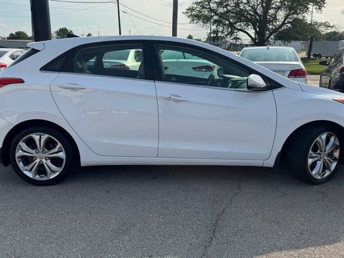 Used 2013 Hyundai Elantra GT w/ Tech Pkg FWD image 40