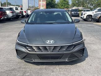 Certified 2025 Hyundai Elantra SE w/ Cargo Package FWD video 2