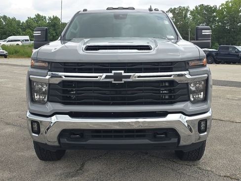 Used 2024 Chevrolet Silverado 2500 LT w/ All Star Edition AWD/4WD image 9