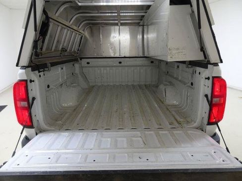 Used 2020 Chevrolet Colorado LT w/ Safety Package RWD image 15