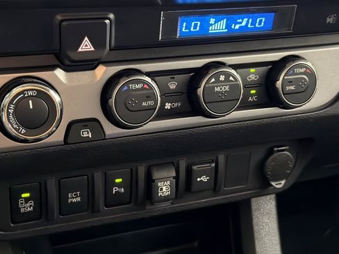 Used 2023 Toyota Tacoma 4x4 Double Cab w/ Trail Edition image 19