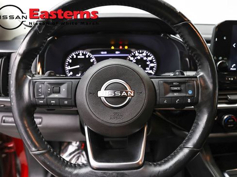 Used 2023 Nissan Pathfinder SL w/ Lighting Package (N92) AWD/4WD image 10
