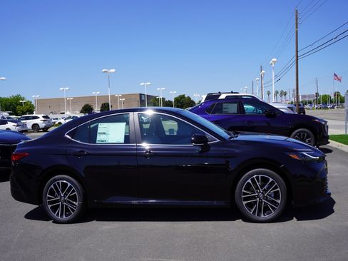 New 2026 Toyota Camry XLE AWD/4WD image 4