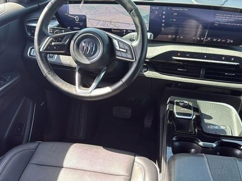Used 2025 Buick Enclave Preferred image 30