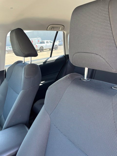 Used 2024 Toyota RAV4 LE AWD/4WD image 5