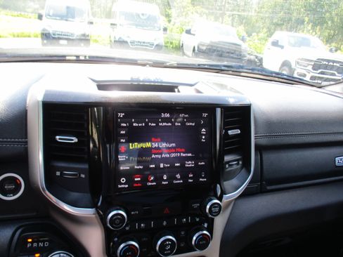 Used 2019 RAM 1500 Laramie w/ Sport Appearance Package AWD/4WD image 16