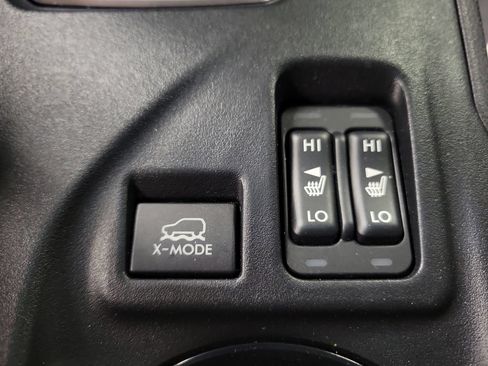 Used 2022 Subaru Crosstrek 2.0i Premium AWD/4WD image 18