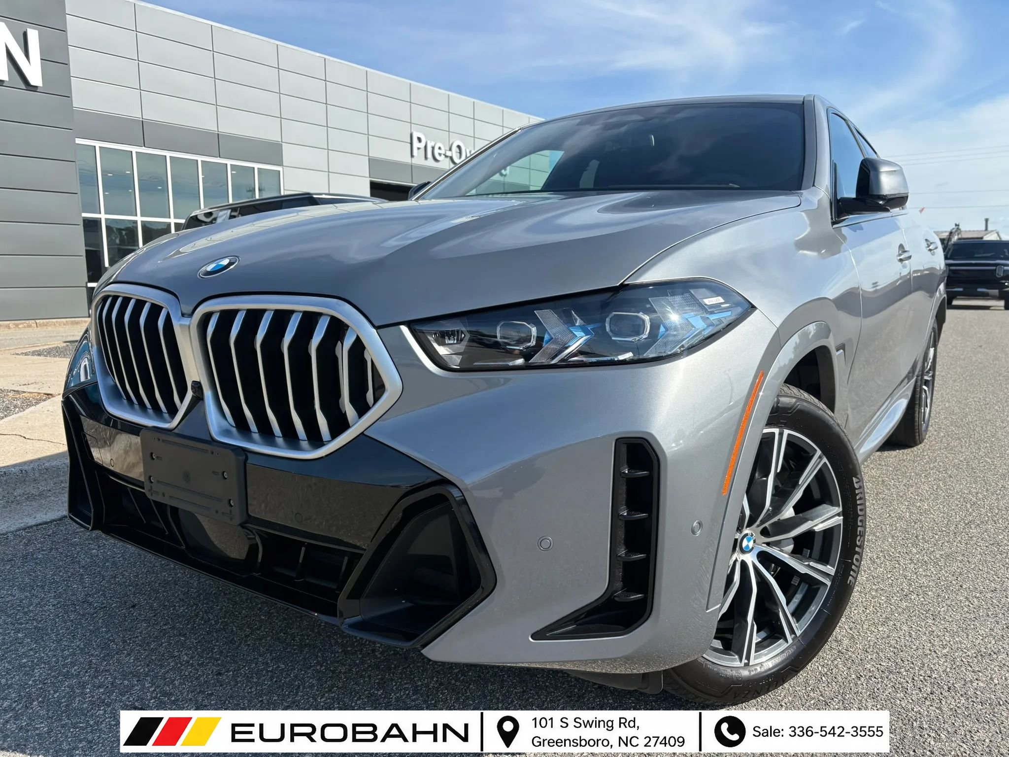 Used 2026 BMW X6 xDrive40i w/ Climate Comfort Package AWD/4WD image 1