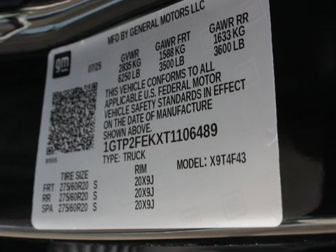 New 2026 GMC Canyon Denali w/ LPO, Denali Black Edition image 64