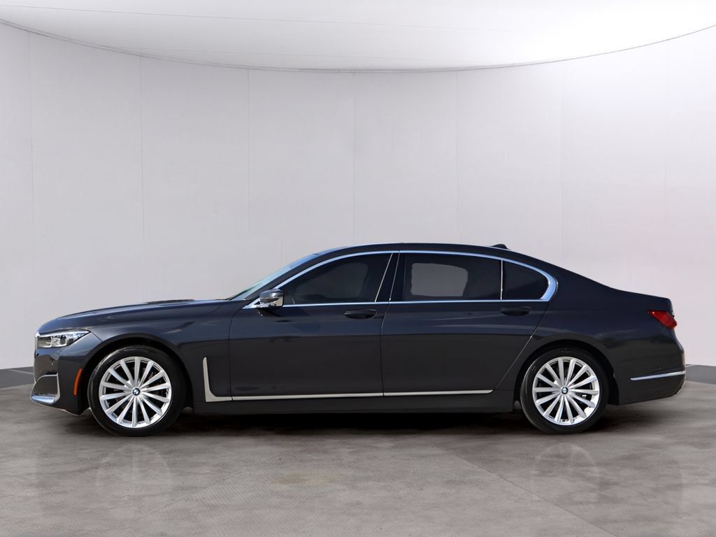 Used 2022 BMW 740i xDrive w/ Premium Package AWD/4WD image 4