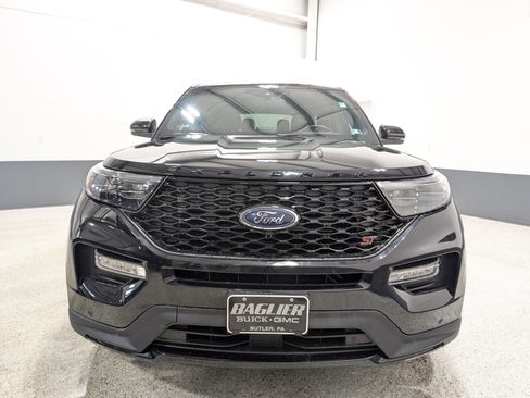 Used 2021 Ford Explorer ST w/ ST Street Pack image 8