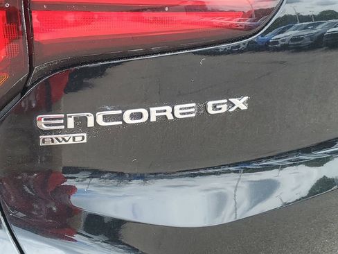 Certified 2025 Buick Encore GX Preferred AWD/4WD image 33