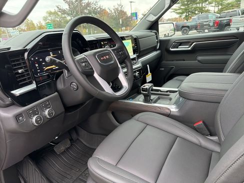 New 2026 GMC Sierra 1500 SLT w/ SLT Premium Package image 12