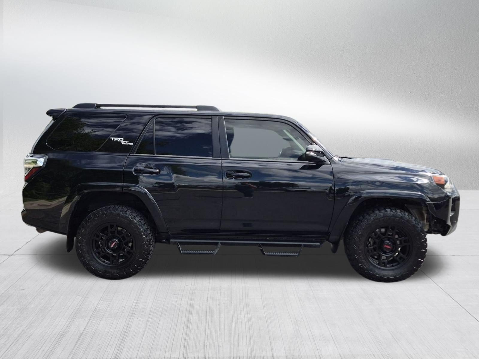 Used 2024 Toyota 4Runner TRD Off-Road Premium w/ Moonroof Package AWD/4WD image 7