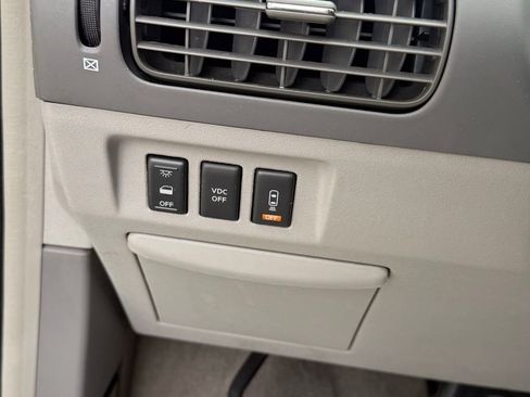 Used 2009 Nissan Quest SE w/ Seat Pkg image 30