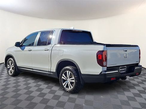 Used 2017 Honda Ridgeline RTS image 4