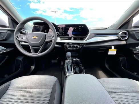 New 2026 Chevrolet Trax LT FWD image 11