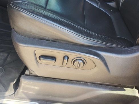 Used 2020 Chevrolet Silverado 1500 RST w/ Texas Edition image 10