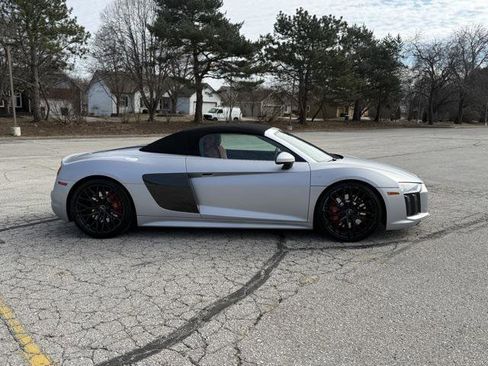 Used 2018 Audi R8 V10 image 4