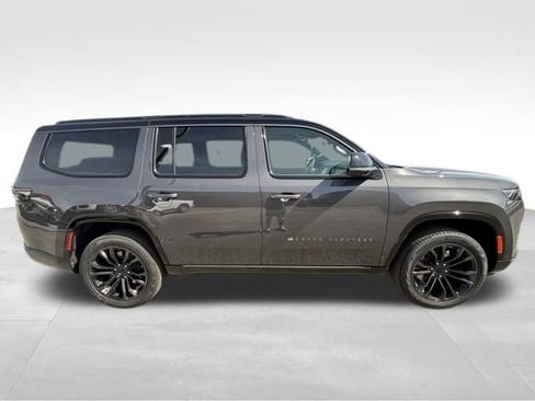 New 2026 Jeep Grand Wagoneer Summit AWD/4WD image 6