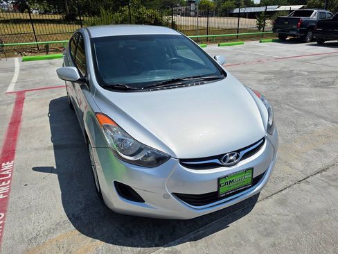 Used 2013 Hyundai Elantra GLS FWD image 5
