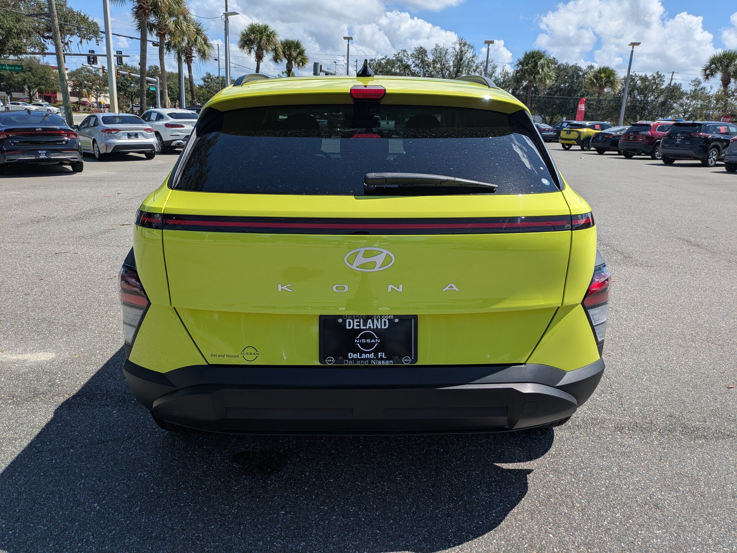 Used 2025 Hyundai Kona SEL FWD image 5