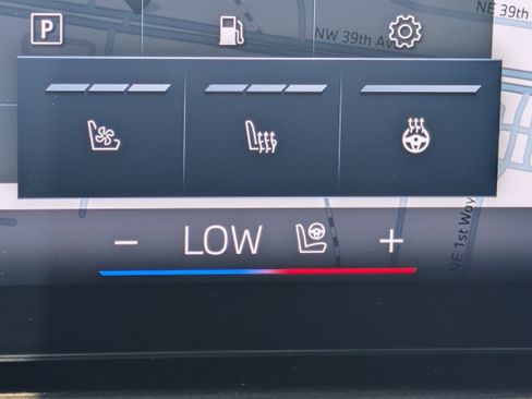 Used 2025 BMW X6 xDrive40i image 23