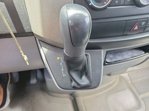 Used 2013 Mercedes-Benz Sprinter 2500 image 24