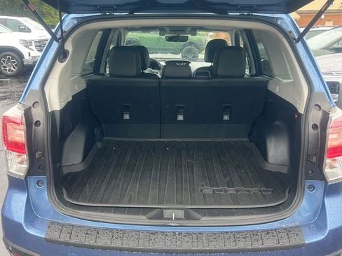 Used 2017 Subaru Forester 2.5i Touring AWD/4WD image 31