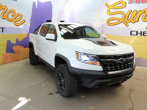 Used 2020 Chevrolet Colorado ZR2 w/ ZR2 Dusk Special Edition image 2