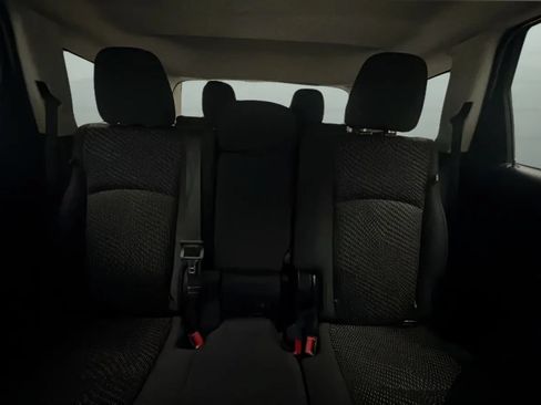 Used 2020 Dodge Journey SE FWD image 19