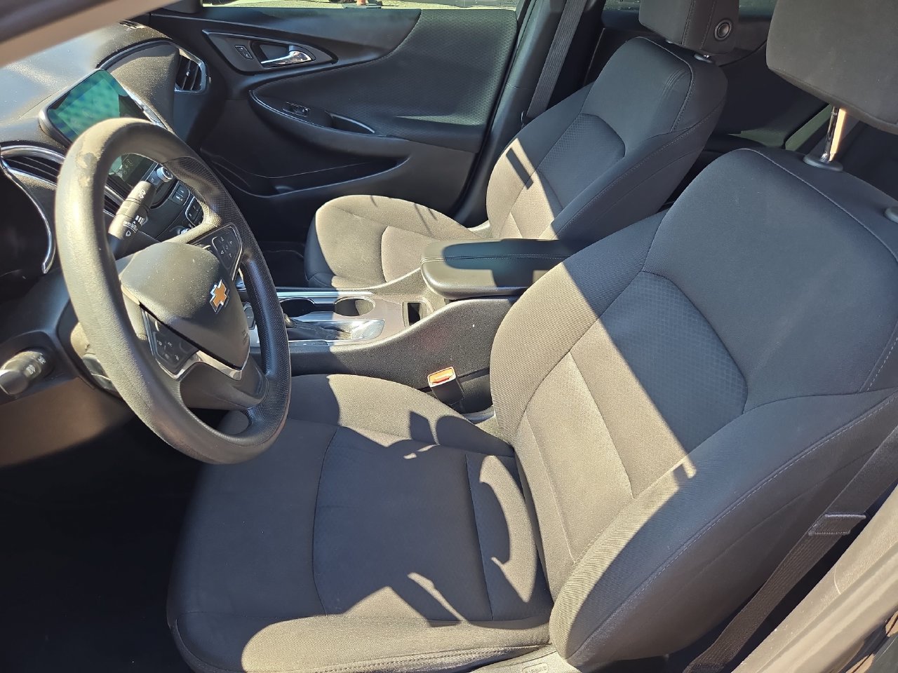 Used 2020 Chevrolet Malibu LT FWD image 19