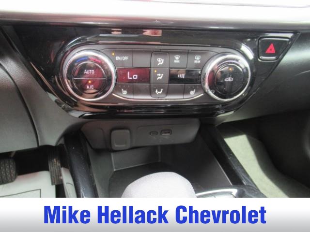 Used 2025 Chevrolet Trax ACTIV w/ Driver Confidence Package FWD image 9