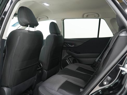 Used 2025 Subaru Outback Premium AWD/4WD image 18