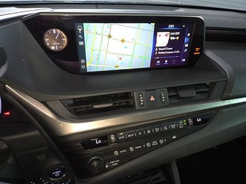 Used 2020 Lexus ES 300h w/ Premium Package FWD image 31