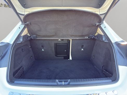 Used 2019 Mercedes-Benz GLA 250 4MATIC w/ Premium Package image 20