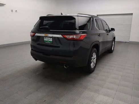 Used 2020 Chevrolet Traverse LT w/ Driver Confidence II Package image 9