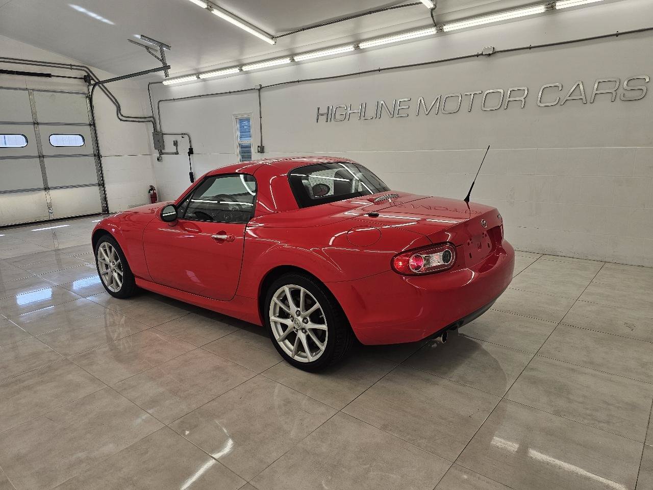 Used 2012 MAZDA MX-5 Miata Touring RWD image 6