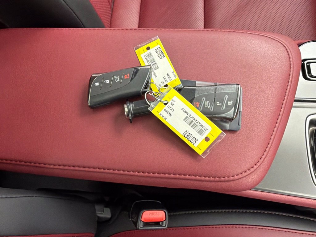 Used 2025 Lexus NX 350 AWD w/ Accessory Package (2T) image 33