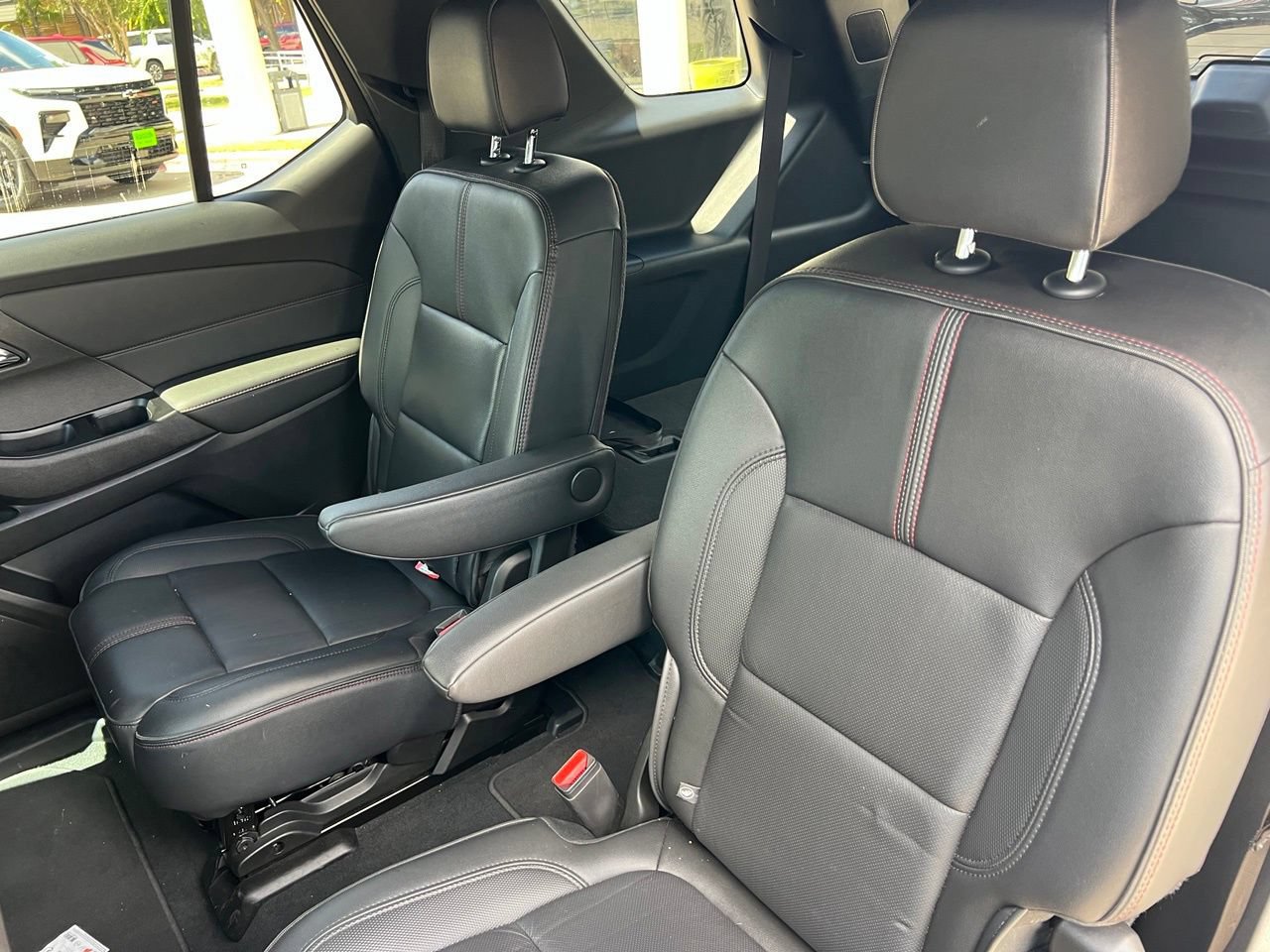 Certified 2023 Chevrolet Traverse RS FWD image 21