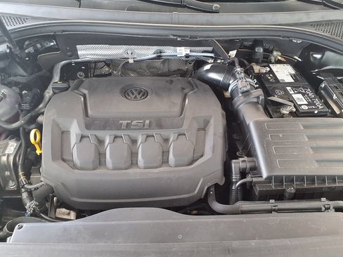 Used 2024 Volkswagen Tiguan SE R-Line FWD image 38