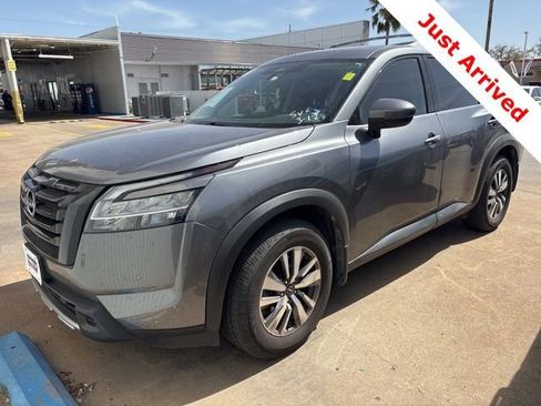 Used 2023 Nissan Pathfinder SL w/ Black Appearance Package image 1