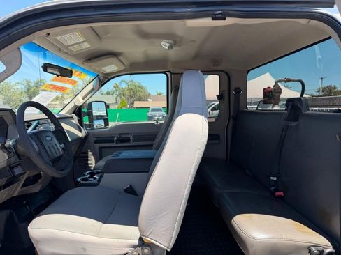 Used 2009 Ford F250 4x4 SuperCab Super Duty image 17